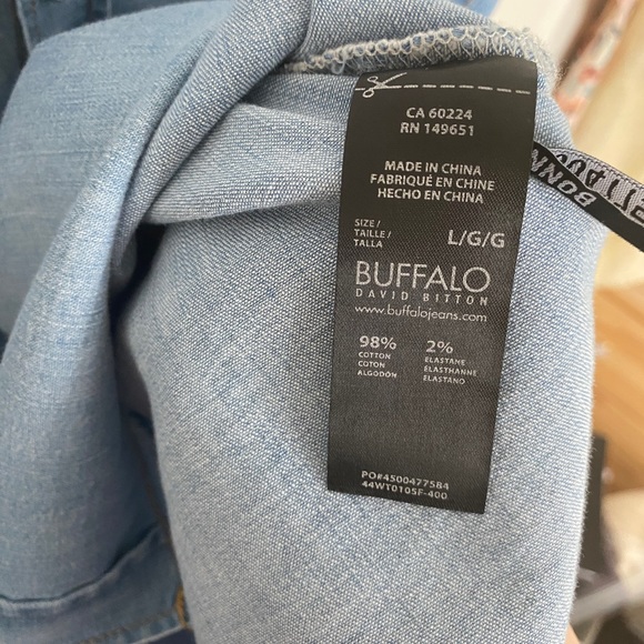 David Bitton Cotton Chambray Button Up - Picture 16 of 16